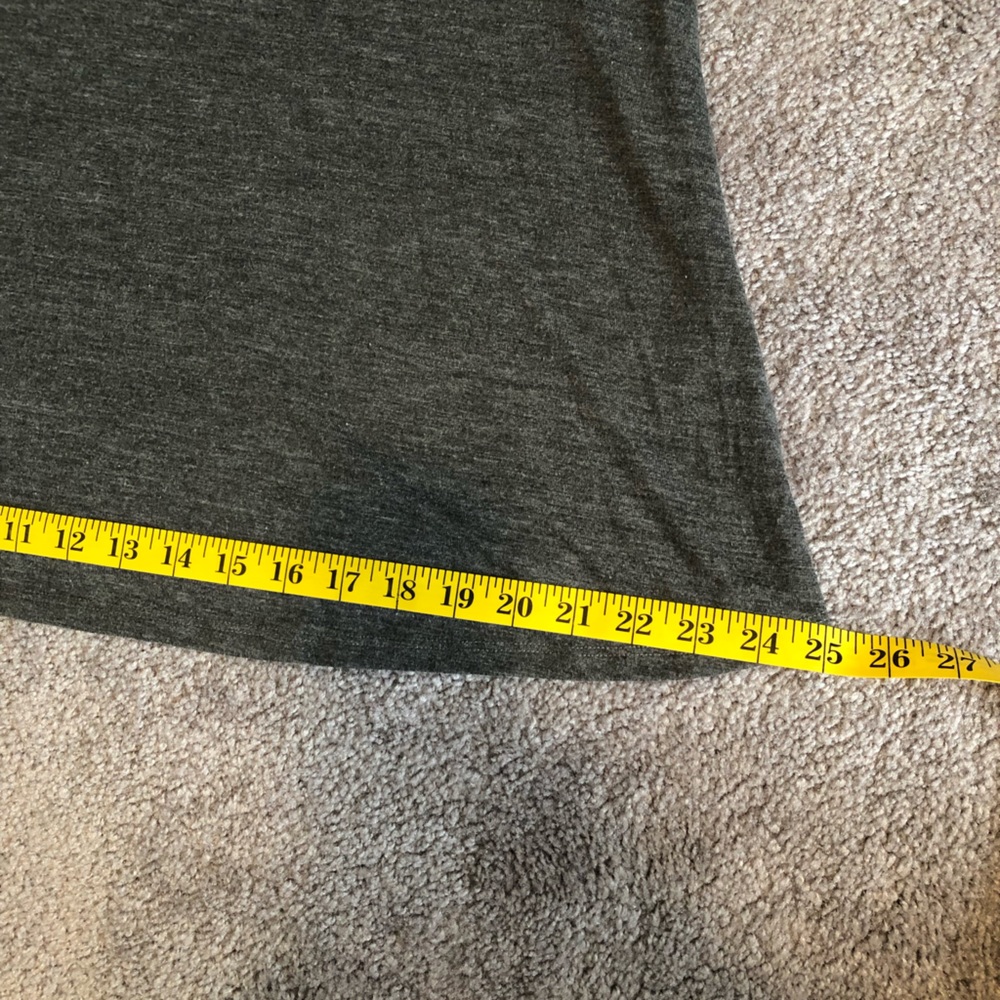 ⭐️ Free Add-On ⭐️ Hollister Cold Shoulder Top - Picture 8 of 10